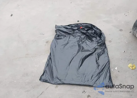 2011 Nissan Versa 1.8S z USA, uszkodzony, nr VIN 3N1BC1CP2BL396181